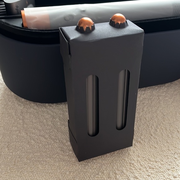 Dyson complete airwrap - Picture 2 of 8